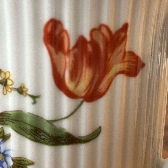 JLMENAU Graf Von Kenneberg 5 Ribbed Floral Mug Germany GDR 8 oz - Picture 11 of 15